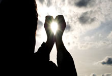 BB体育：官方：AC米兰租借34岁曼城后卫 含500万欧买断条款.